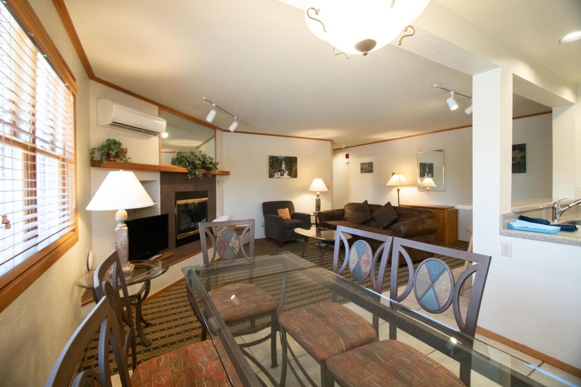 Sunburst Condominiums Steamboat Springs Exterior photo
