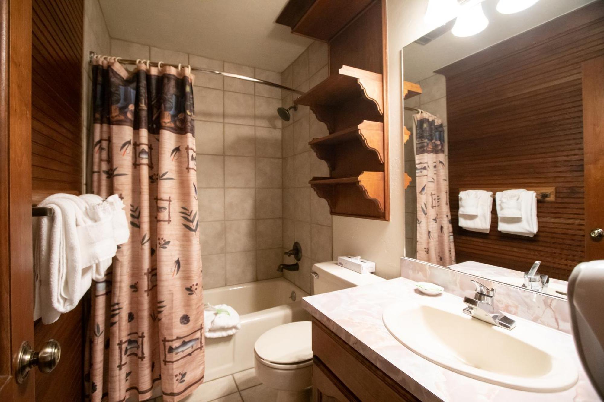 Sunburst Condominiums Steamboat Springs Room photo